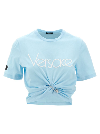 Versace 1978 Re-edition Logo Safety Pin Crop Graphic T-shirt In Blu