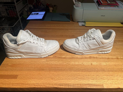 Pre-owned Louis Vuitton Lv Trainer Sneakers In White