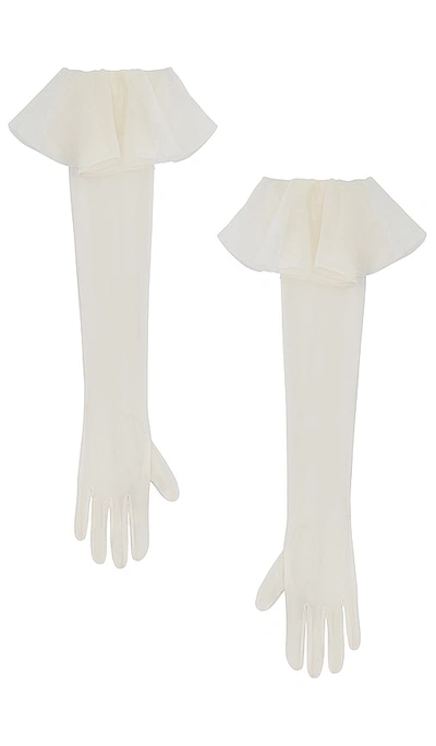 Anna October Ruby Ruffle Gloves In Ivory