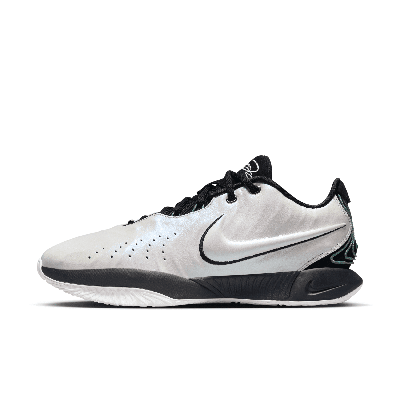 Nike Men's Lebron Xxi "conchiolin" Basketball Shoes In White