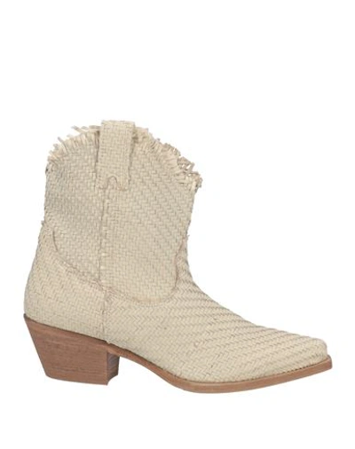 Metisse Woman Ankle Boots Beige Size 11 Leather In White