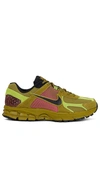 Nike Green Zoom Vomero 5 Sneakers In Pacific Moss  Black  & Pear