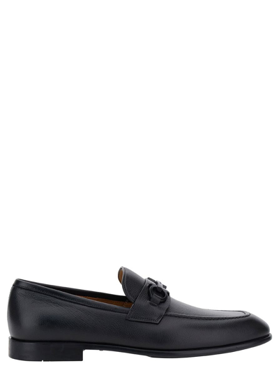 FERRAGAMO BLACK LOAFERS WITH GANCINI DETAIL IN LEATHER MAN