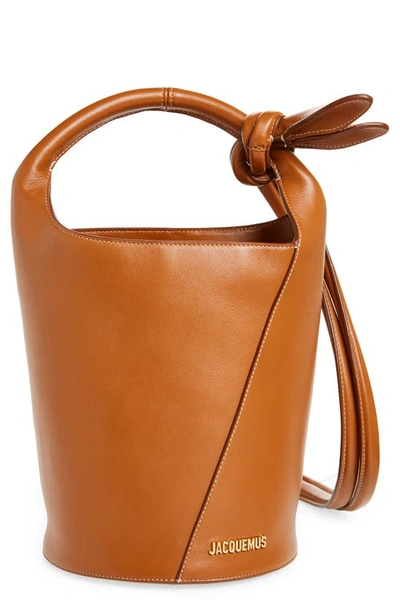 Jacquemus Le Petit Tourni Leather Bucket Bag In Light Brown