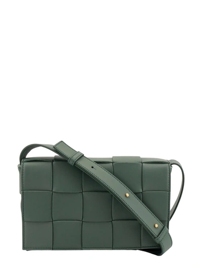 Bottega Veneta Cassette Shoulder Bag In Green