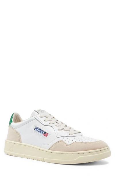 Autry Medalist Low Sneakers In Leather And Suede In White