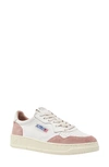AUTRY MEDALIST WASHED LOW TOP SNEAKER
