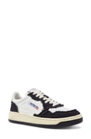 Autry Medalist Bicolor Sneakers In White