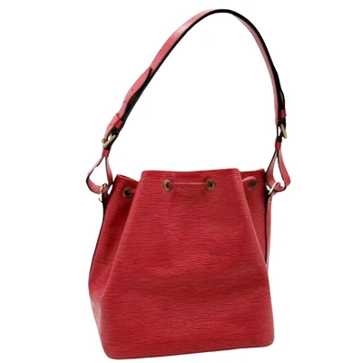 Pre-owned Louis Vuitton Noe Leather Shopper Bag () In Red