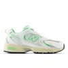 New Balance Unisex 530 Sneakers In White/green