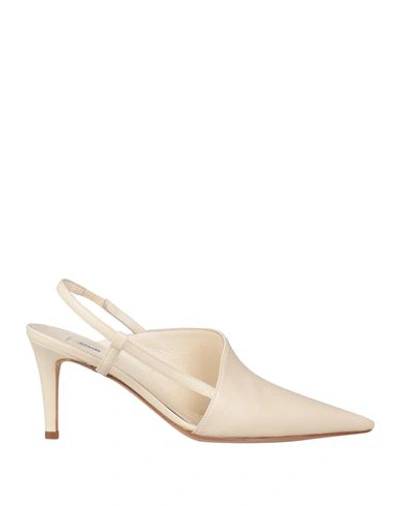 Suoli Woman Pumps Ivory Size 11 Soft Leather In White