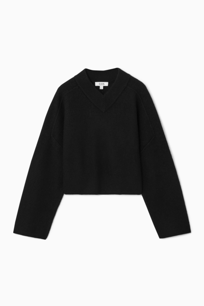 Cos Cropped V-neck Wool Sweater In Black
