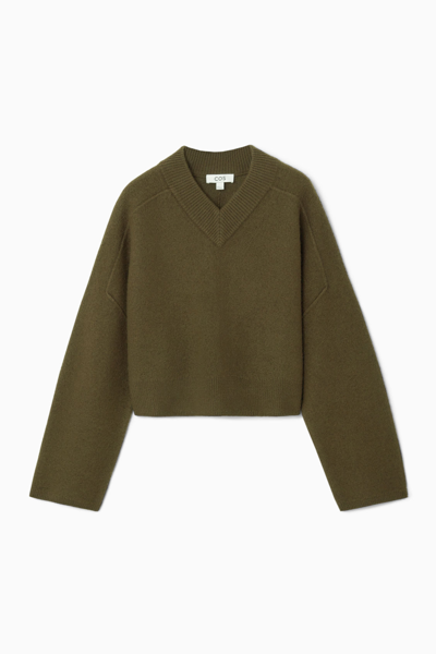 Cos Cropped V-neck Wool Jumper In Green