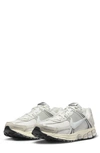 Nike Air Zoom Vomero 5 Sneakers In White And Gray In Platinum Tint/ Photon Dust