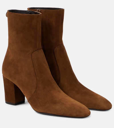 Saint Laurent Betty 70 Suede Ankle Boots In Land