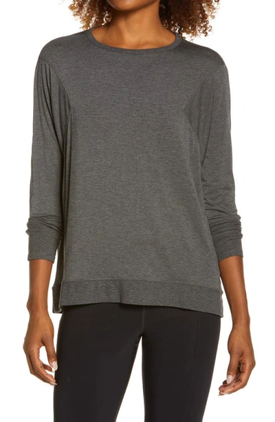 Zella Peaceful Relaxed Pullover In Grey Medium Charcoal Heather