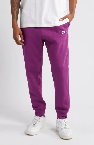 Nike Men's  Sportswear Club Fleece Jogger Trousers In Purple