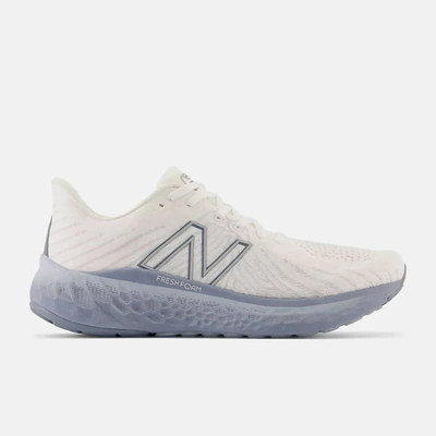New Balance Men's Fresh Foam X Vongo V5 Running Shoes - D/medium Width In White W/ Quartz Grey