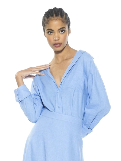 Alexia Admor Amber Button Down In Light Blue