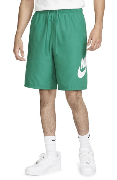 Nike Men's Club Woven Shorts In Malachite/white