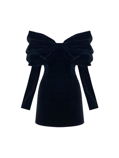 Gigii's In Black