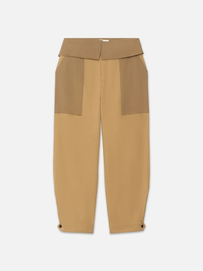 Frame Foldover Trouser Pants In Light Tan Multi
