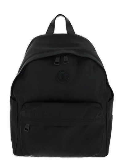 Moncler Logo Patch Zipped Backpack In Black