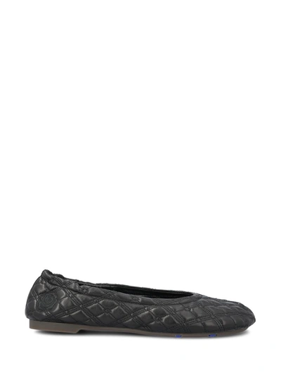 Burberry Flat Shoes In Black