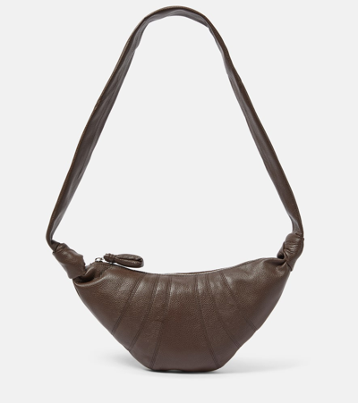 Lemaire Schultertasche Croissant Small Aus Leder In Brown
