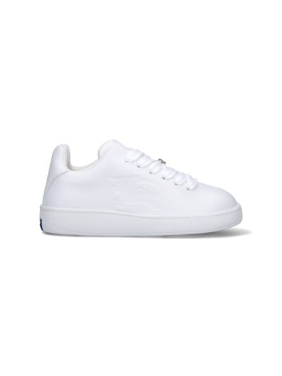 Burberry Round Toe Leather Low-top Sneakers In White