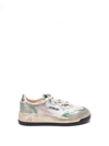 Autry Medalist Super Vintage Sneakers In White