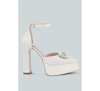London Rag Maeissa Pearls Brooch Detail Platform Block Heel Sandals In White