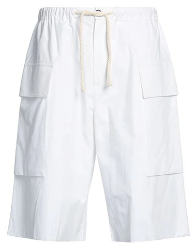 Jil Sander Man Shorts & Bermuda Shorts White Size 34 Cotton