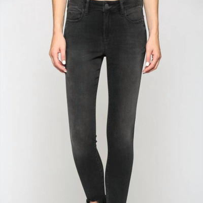 Hidden Jeans Frayed Hem Mid Rise Skinny Jean In Black