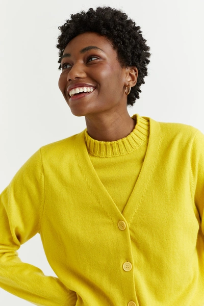 Chinti & Parker Uk Yellow Wool-cashmere Cropped Cardigan