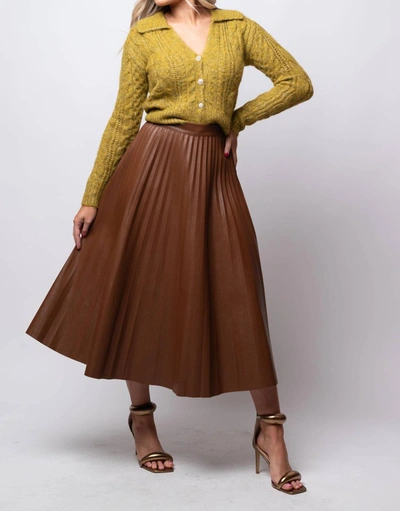 Gracia Faux Leather Pleated Midi Skirt In Brown