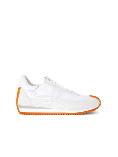 Loewe Flow Runner Trainers In White