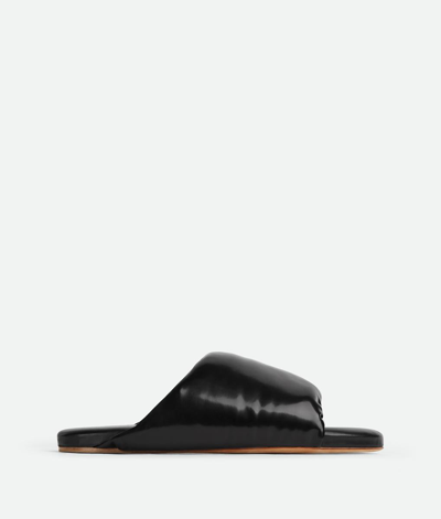 Alexander Mcqueen Bottega Veneta Slip In Black