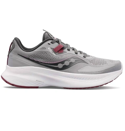 Saucony Guide 15 Low-top Sneakers In Alloy/white