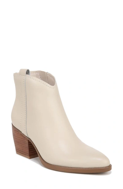 Naturalizer Fairmont Western Booties In Porcelain Leather