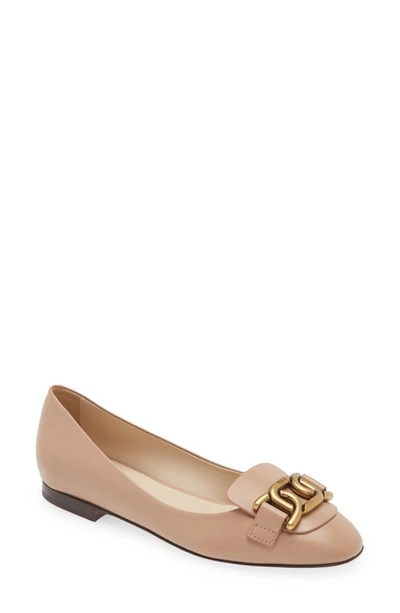 Tod's Leather Chain Ballerina Flats In Open Beige