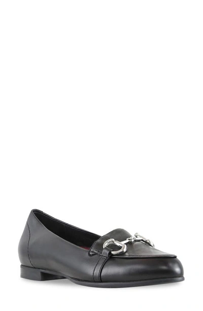 Munro Tanya Bit Loafer In Black Lamb