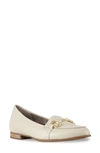 Munro Tanya Bit Loafer In Cream Lamb