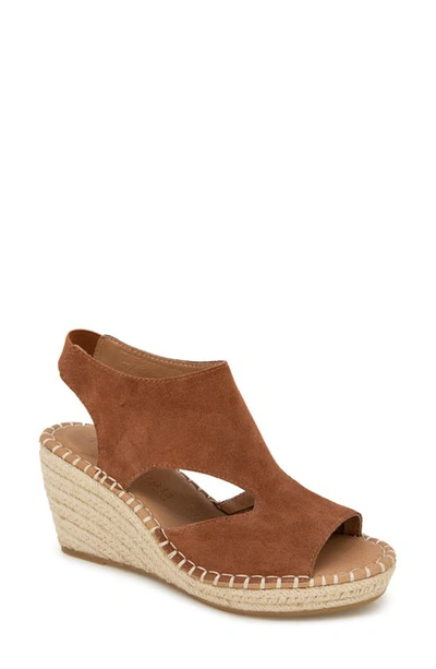 Gentle Souls By Kenneth Cole Cody Espadrille Wedge Sandal In Lugguge