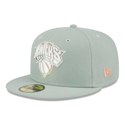 New Era Green New York Knicks Springtime Camo 59fifty Fitted Hat