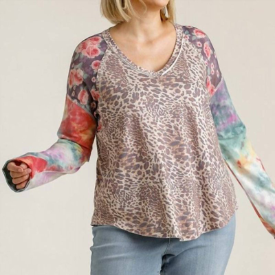 UMGEE TIE DYE FLORAL LEOPARD V NECK KNIT PLUS TOP