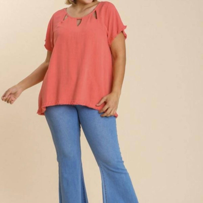 Umgee Linen Blend Cut Out Round Neckline Top In Pink