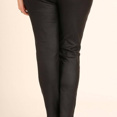 Umgee Metallic Slim Straight Leg Plus Jegging In Black