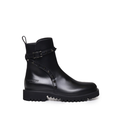 Valentino Garavani Rockstud Combat Boots In Black