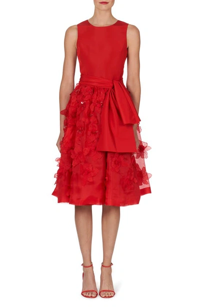 CAROLINA HERRERA FLORAL APPLIQUÉ SLEEVELESS SILK DRESS